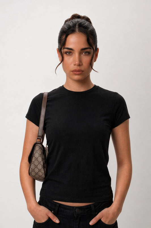 Women Fitted Short Sleeve T-Shirt in black
